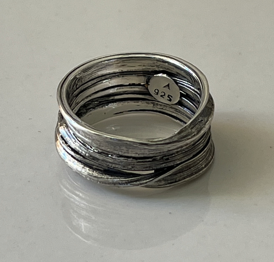 Little Mountain Ring  R0106